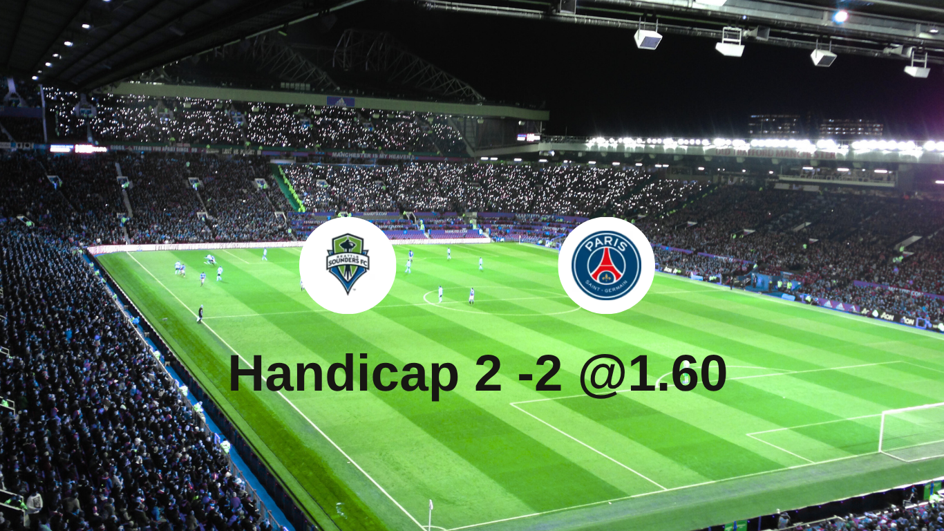 Piłkarze Seattle Sounders vs PSG w akcji podczas meczu Klubowych Mistrzostw Świata – dynamiczne starcie z dużym napięciem.